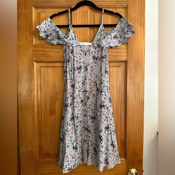 Astr | Dresses | Astr The Label Light Blue Floral Dress | Poshmark